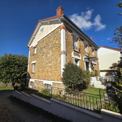 Maison 7 pièces 897000 €