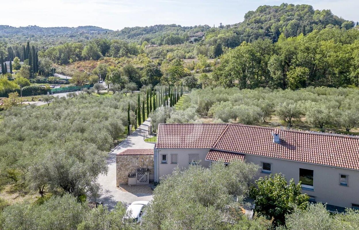 maison 9 pièces 311 m2 à vendre à Châteauneuf-Grasse (06740)