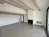 Superbe T3 traversant avec loggia et place de parking — photo 2