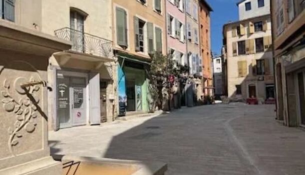 Villa / Maison 11 pièces  à vendre Riez 04500