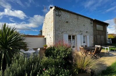 vente maison 263 000 € à proximité de Montpellier-de-Médillan (17260)