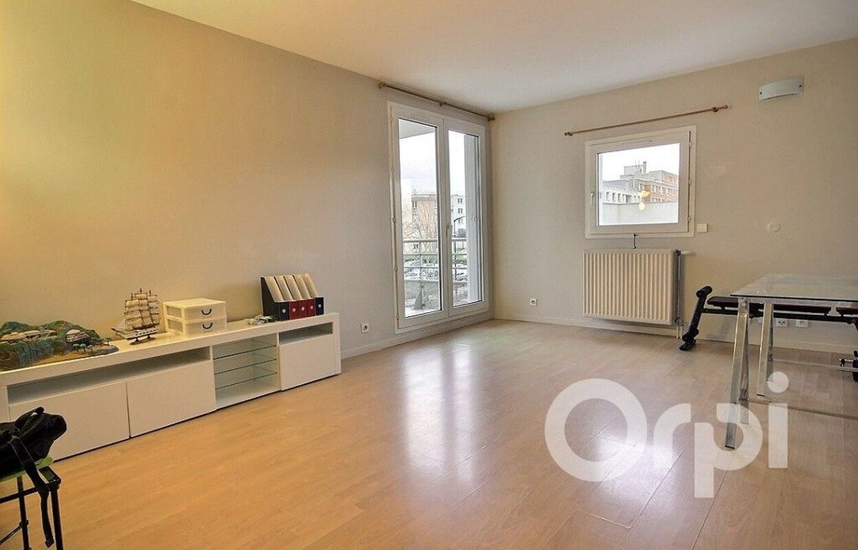 appartement 3 pièces 65 m2 à vendre à Élancourt (78990)