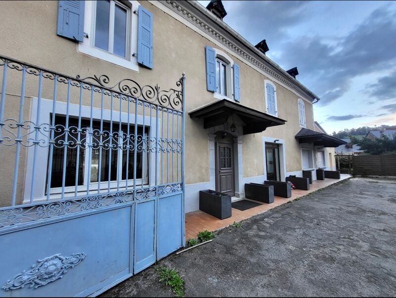 Villa / Maison 11 pièces  à vendre Lourdes 65100