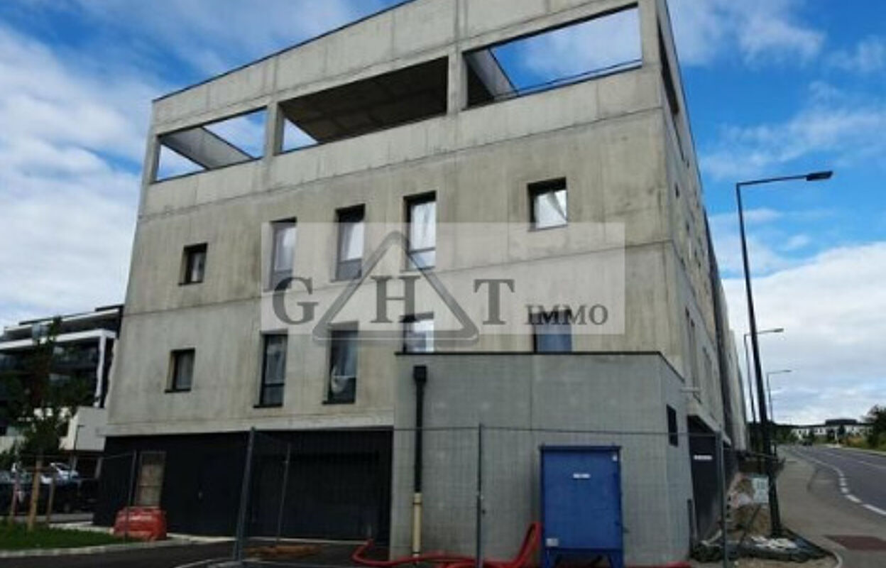 bureau  pièces 2000 m2 à vendre à Crégy-Lès-Meaux (77124)