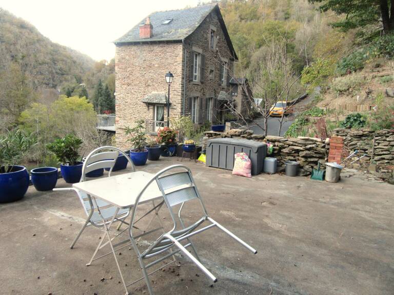 EXCLUSIVITE CONQUES -	VENTE VIAGER OCCUPE - Maison avec terrasse, garage, terrain attenant et non attenant — photo 1