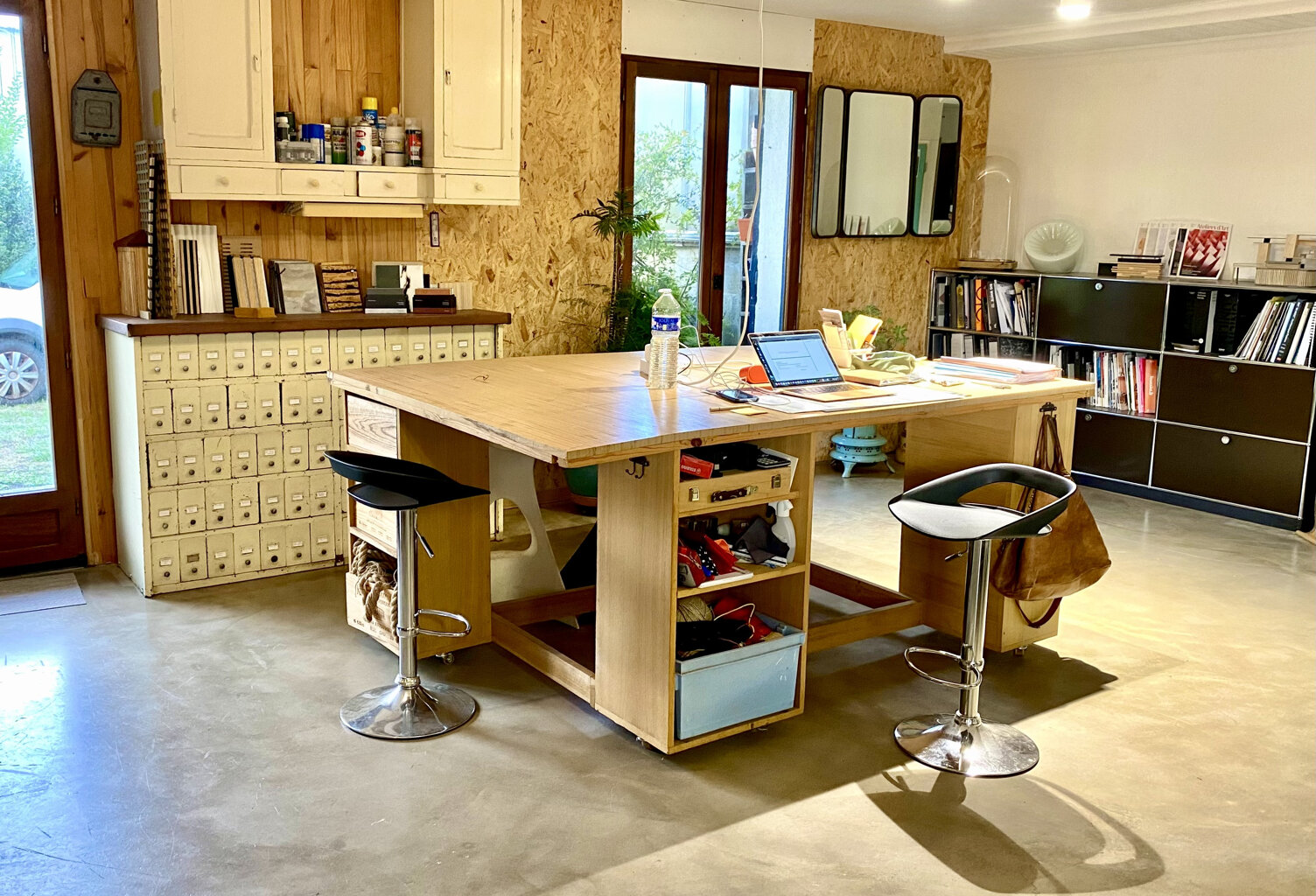 BUREAUX ET HABITATION GARAGE JARDIN — photo 1