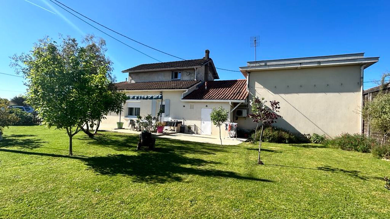 maison 5 pièces 98 m2 à vendre à La Lande-de-Fronsac (33240)