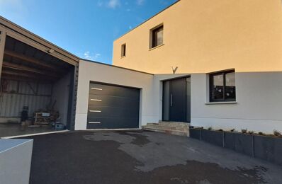 vente maison 467 955 € à proximité de Saint-Quentin-les-Anges (53400)