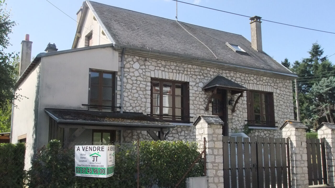 maison 6 pièces 114 m2 à vendre à Châteaudun (28200)