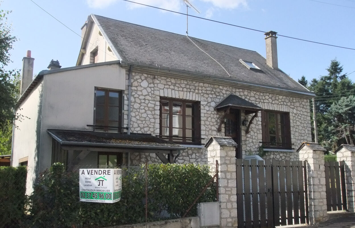 maison 6 pièces 114 m2 à vendre à Châteaudun (28200)