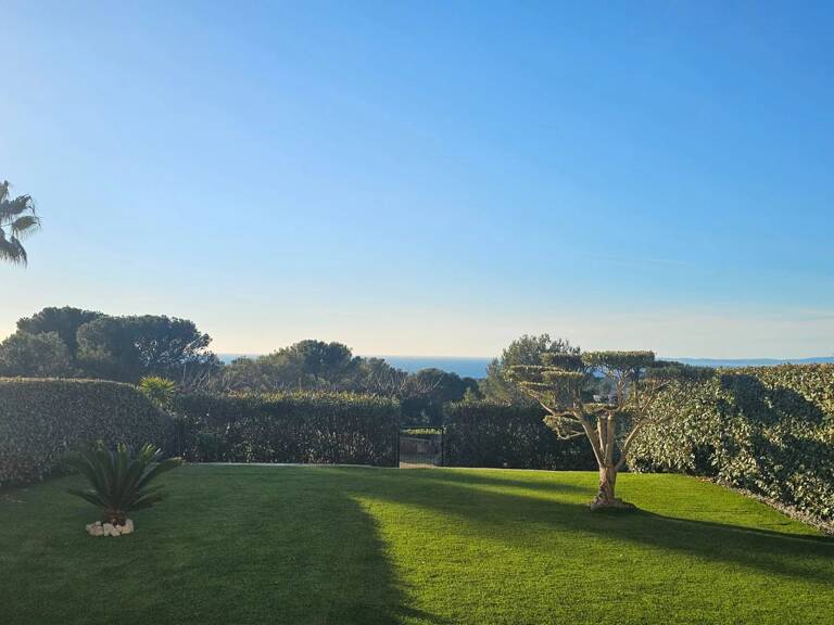 Saint Raphaël Appartement 2 pièces  48M² : VUE MER. — photo 1