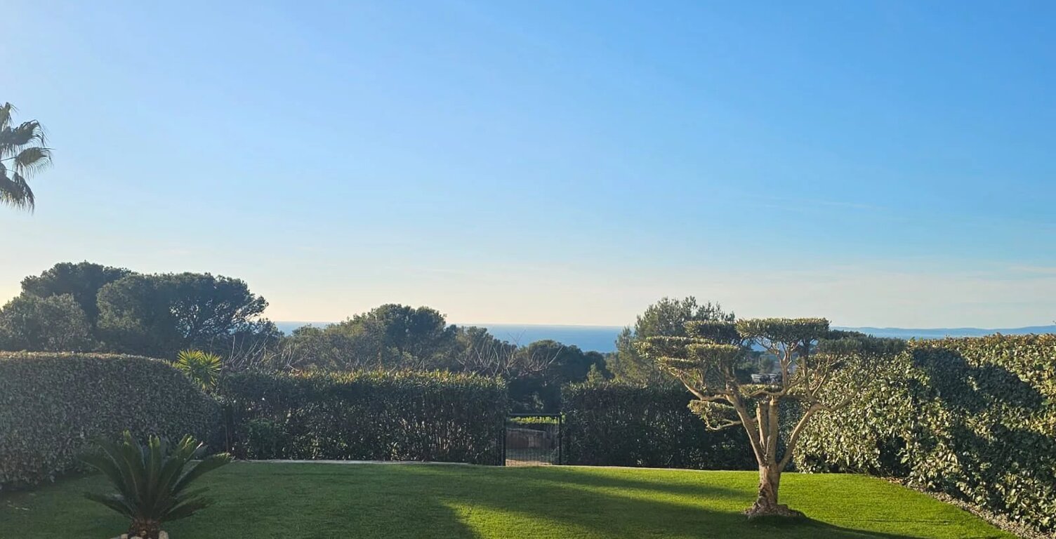 Saint Raphaël Appartement 2 pièces  48M² : VUE MER. — photo 1