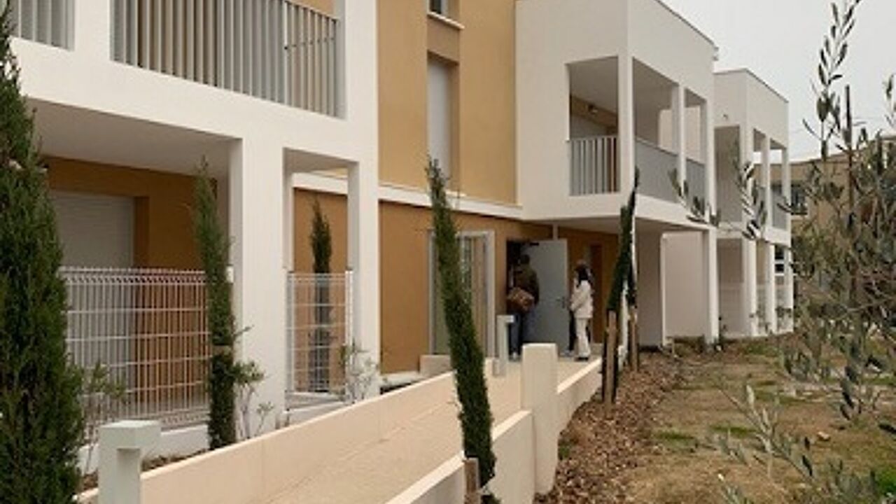 appartement 3 pièces 60 m2 à louer à Lambesc (13410)