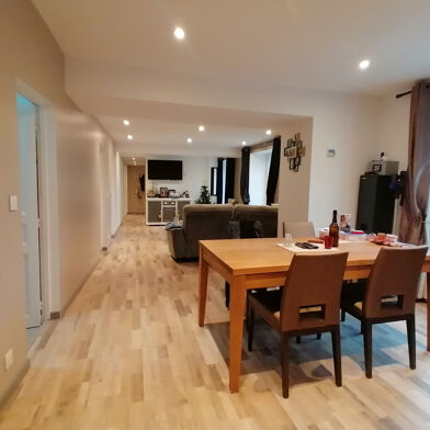 Maison 8 pièces 290 m²