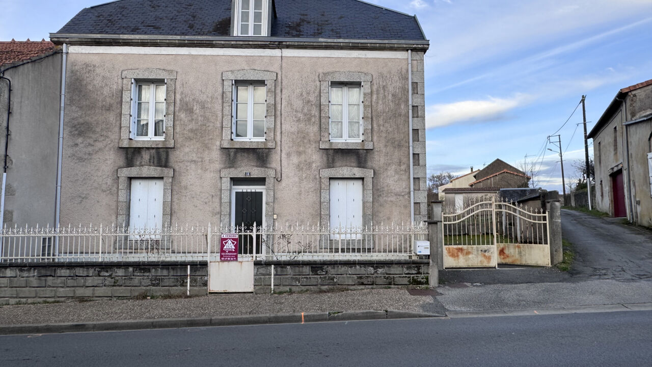 maison 6 pièces 118 m2 à vendre à Secondigny (79130)