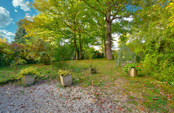 78690 LES ESSARTS LE ROI   Belle maison de 5 pièces sur un a — photo 2