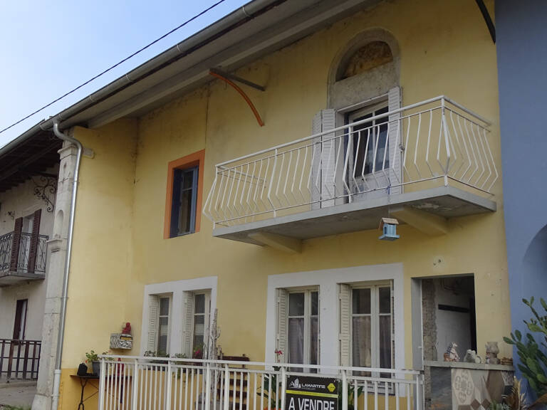 Maison mitoyenne à rénover Vouglans. — photo 1