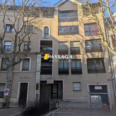 Bureau 3 pièces 580 €