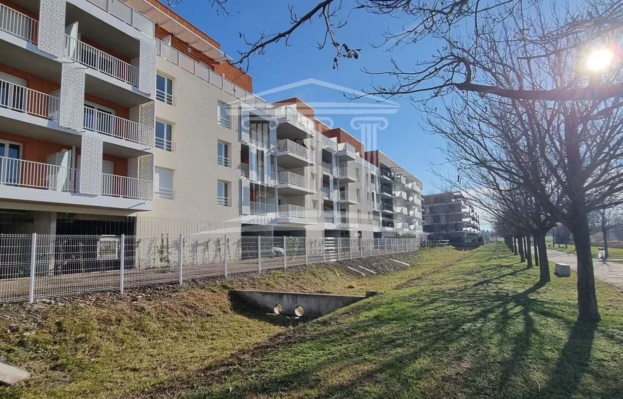 appartement 2 pièces 52 m2 à vendre à Monteux (84170)