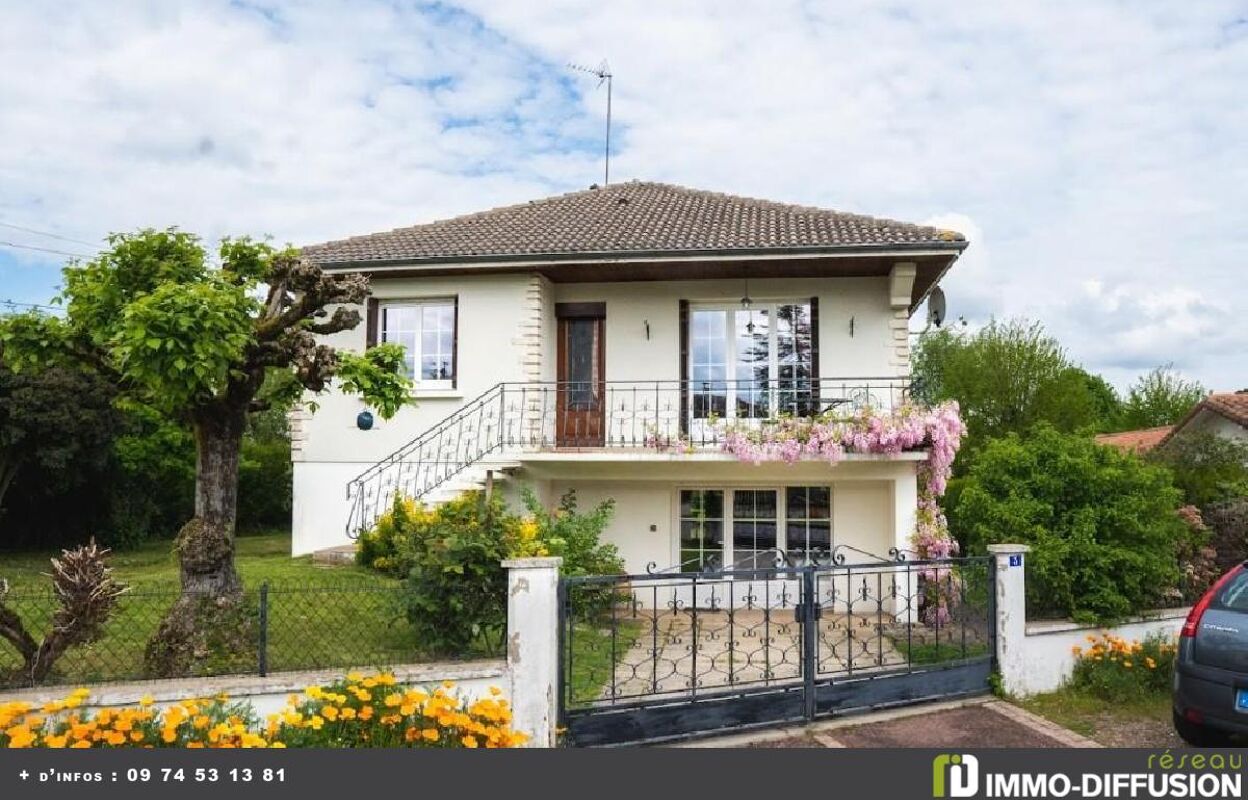 maison 5 pièces 157 m2 à vendre à Ruffec (16700)