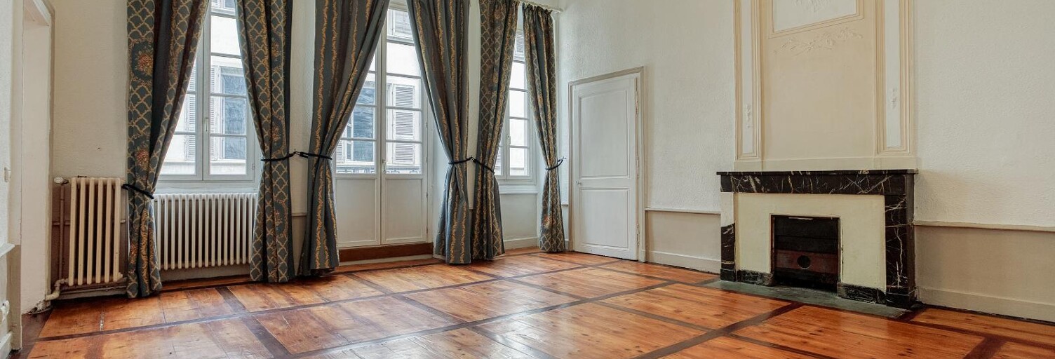 Appartement 7 Pièces 219 m² à vendre à Chambéry (73000)