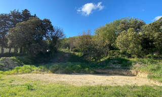 Terrain  820 m² à vendre à Entraigues-sur-la-Sorgue (84320)