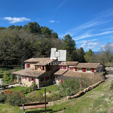 Maison 11 pièces 739000 €