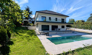 Maison 9 Pièces 364 m² à vendre à Chambéry (73000)