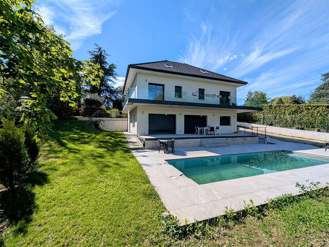 Maison Chambery 9 pièces 300 m2 — photo du bien
