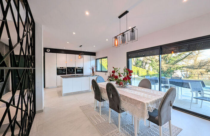 Maison Chambery 9 pièces 300 m2 — photo 3