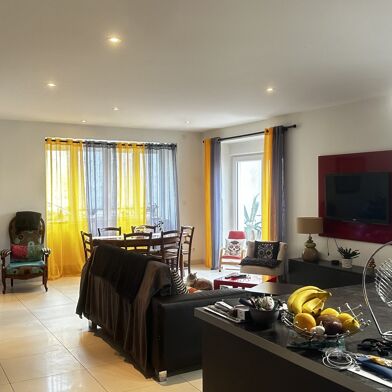 Maison 8 pièces 257 m²