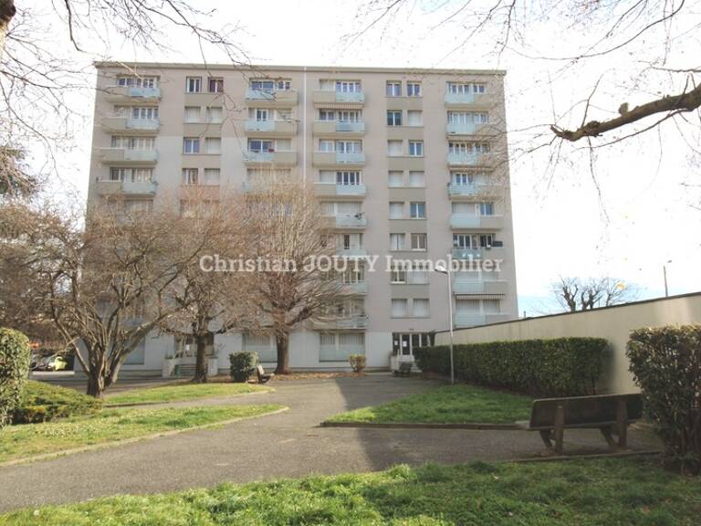 F4 — photo 1