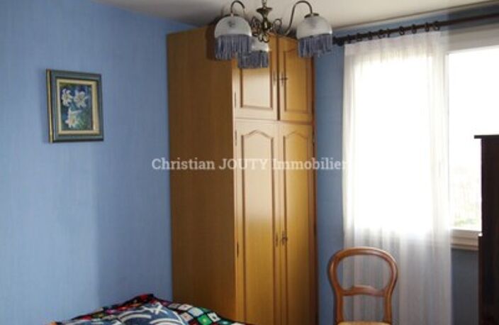 F4 — photo 4