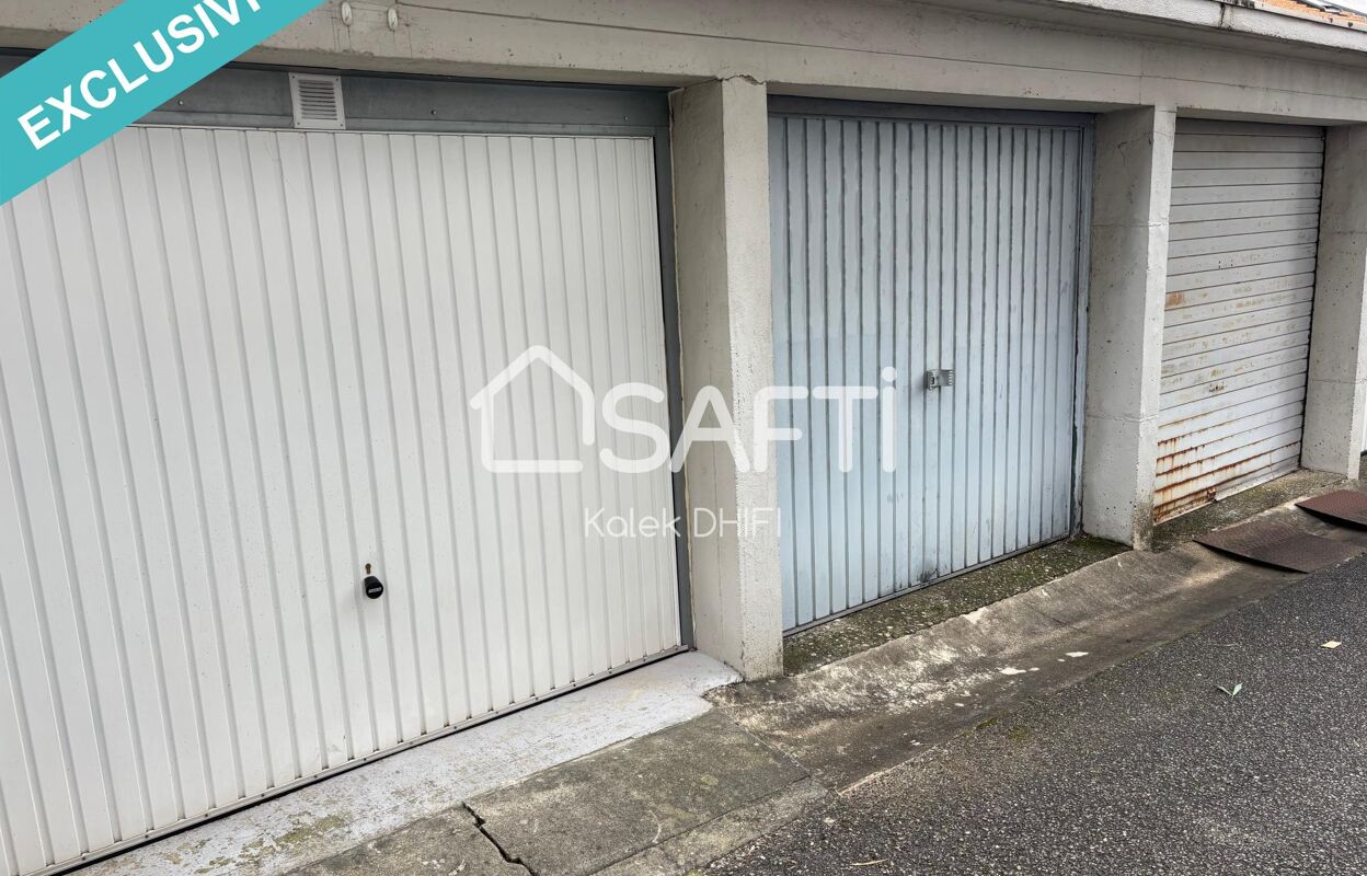 garage  pièces 15 m2 à vendre à Sainte-Colombe (69560)