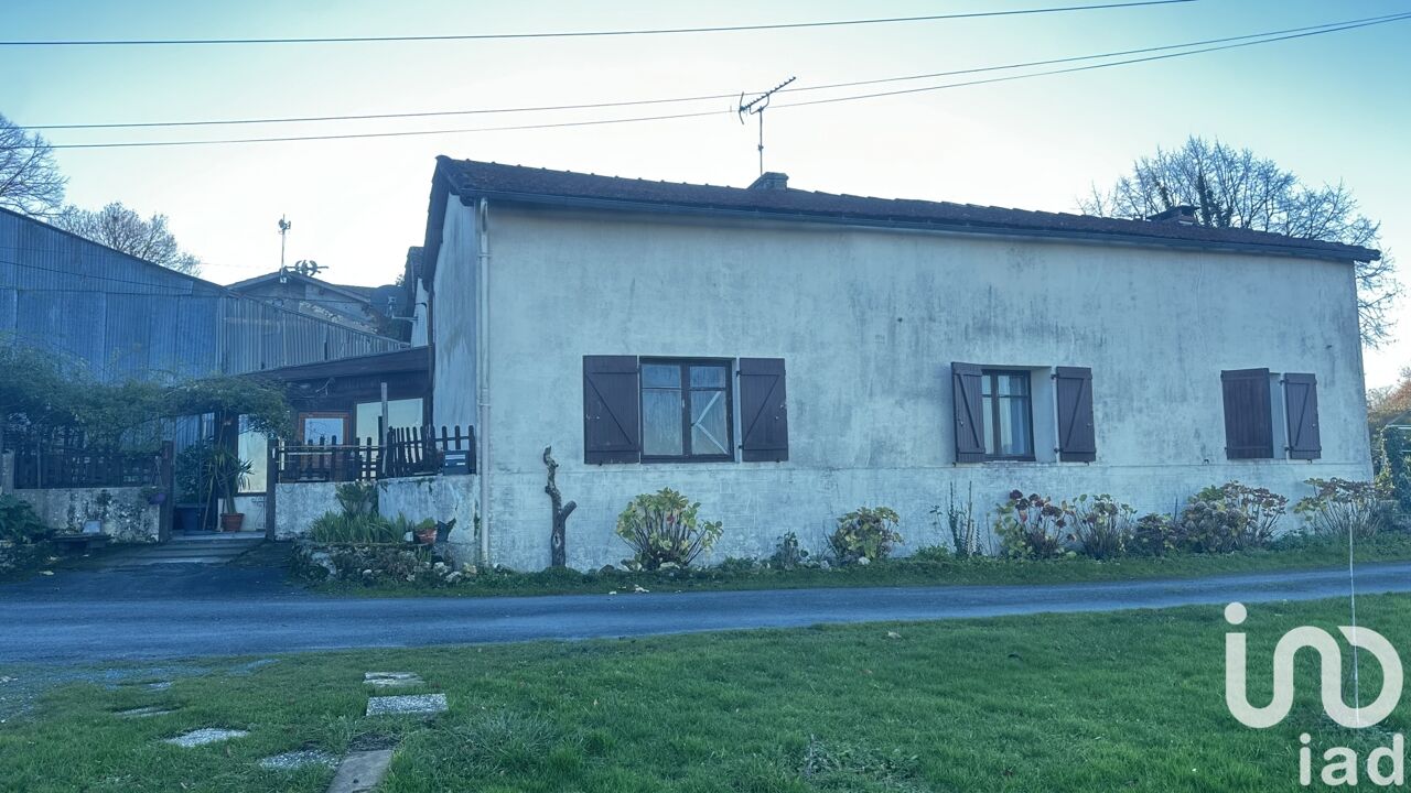 maison 6 pièces 170 m2 à vendre à Polignac (17210)