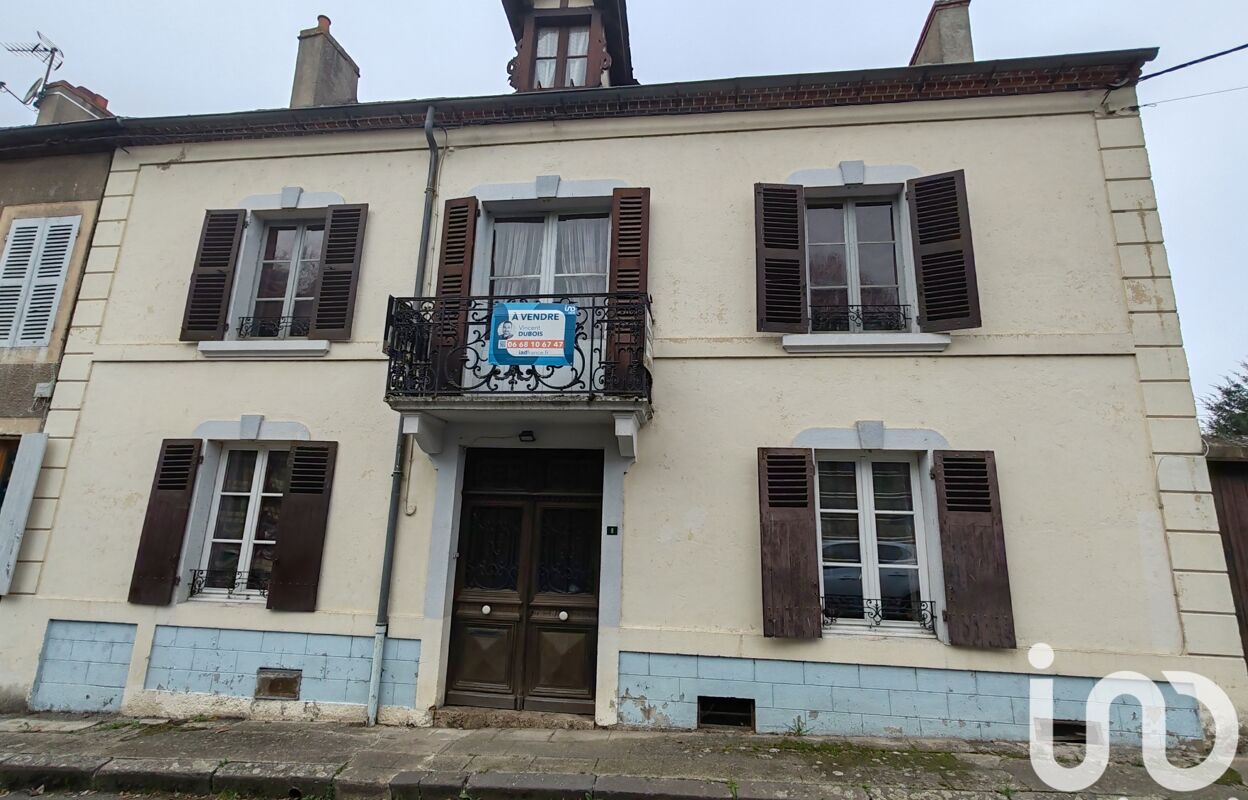 maison 6 pièces 137 m2 à vendre à Saint-Gérand-le-Puy (03150)