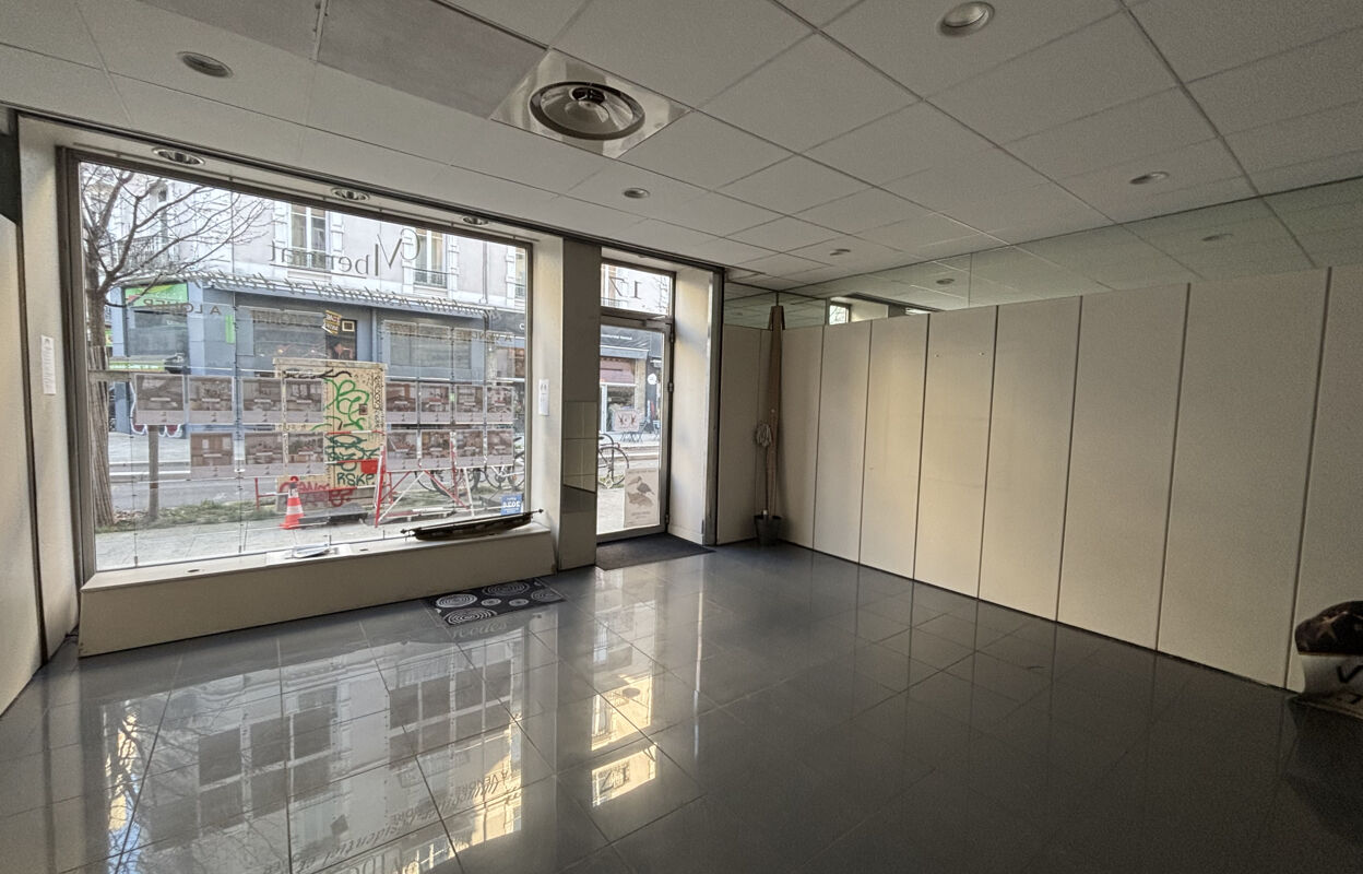 commerce  pièces 86 m2 à louer à Grenoble (38000)