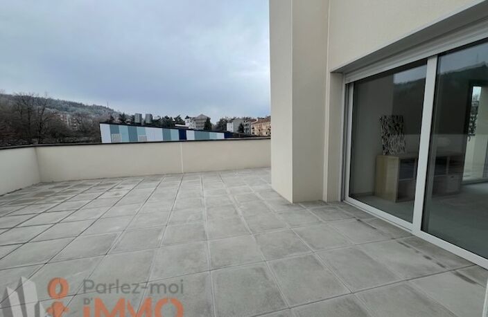 T3 — photo 3