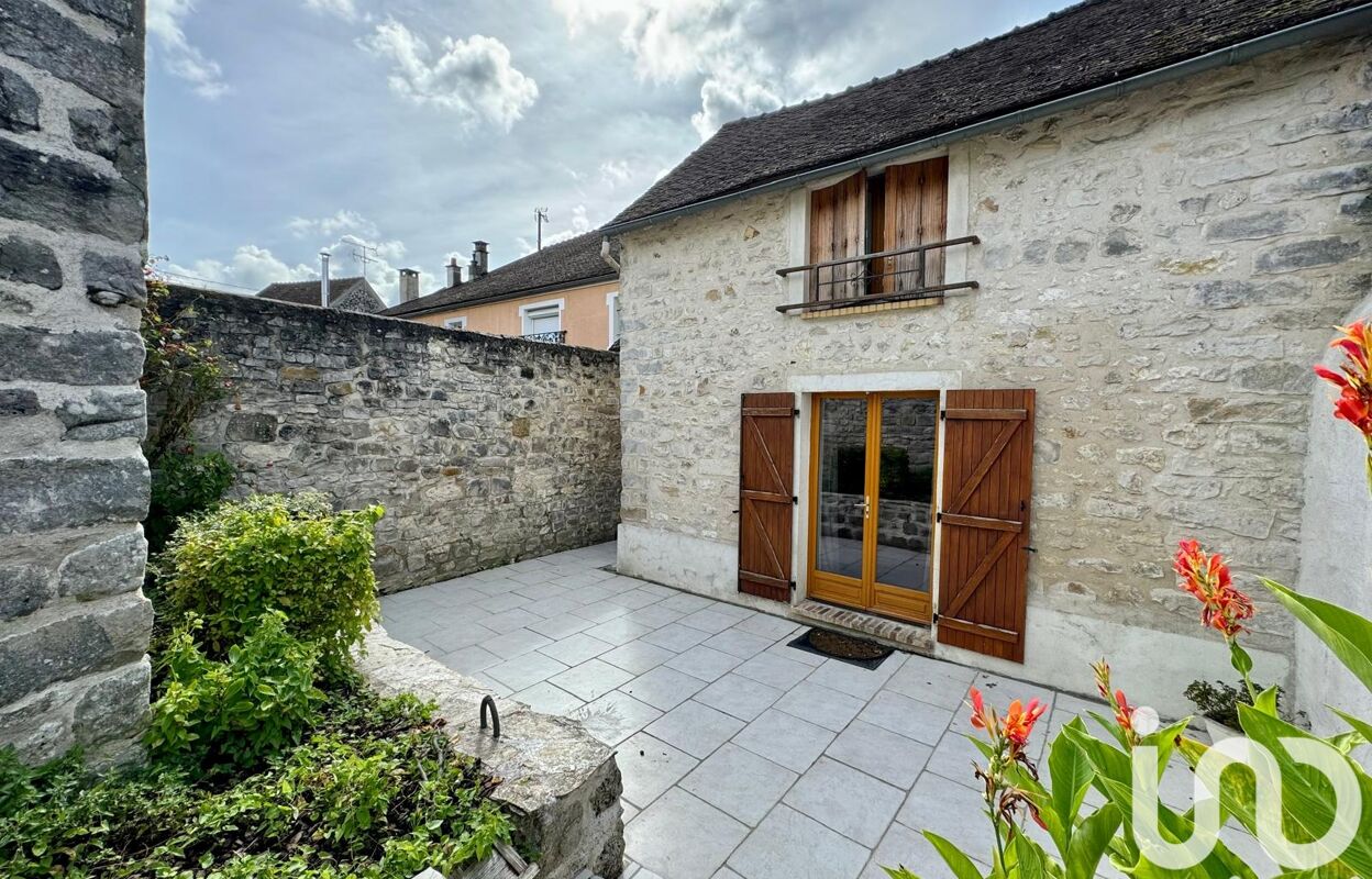 maison 4 pièces 97 m2 à vendre à Nemours (77140)