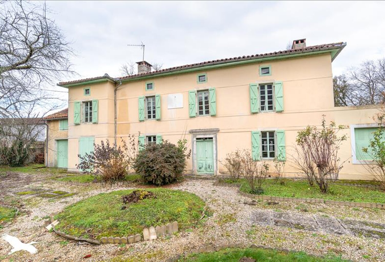 Maison de bourg de 7 pièces principales — photo 1