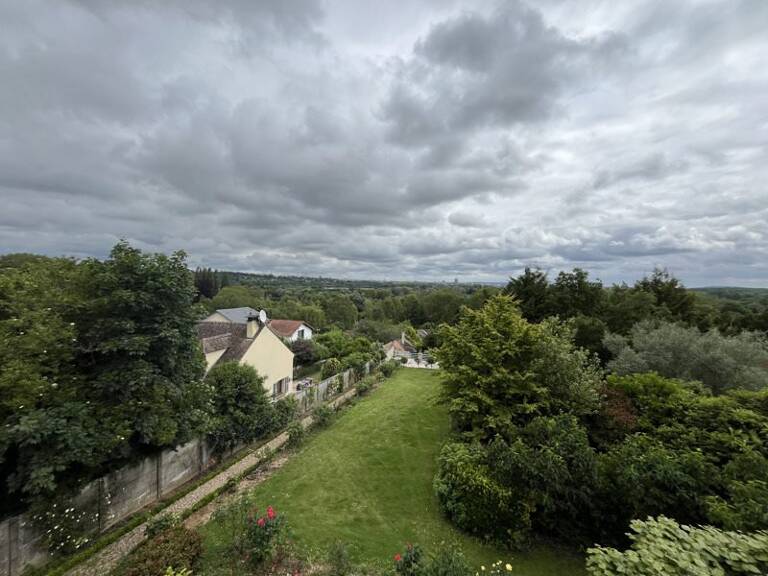Maison en pierre de 6 pièces principales — photo 1