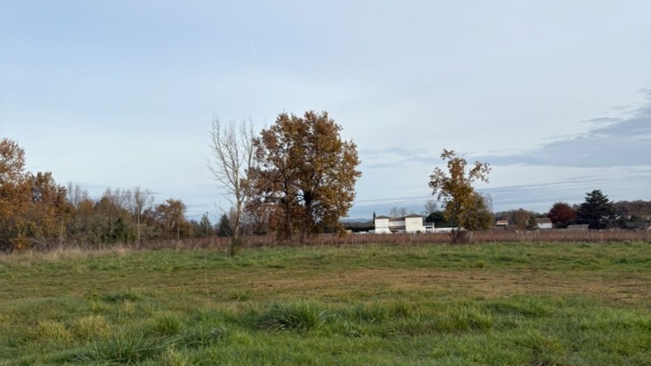 terrain  pièces 550 m2 à vendre à Tauriac (33710)