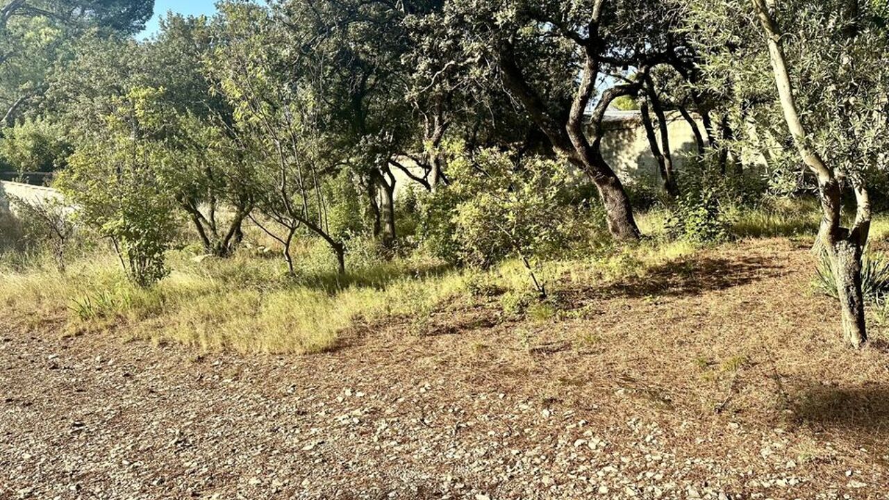 terrain  pièces 700 m2 à vendre à Villeneuve-Lès-Avignon (30400)