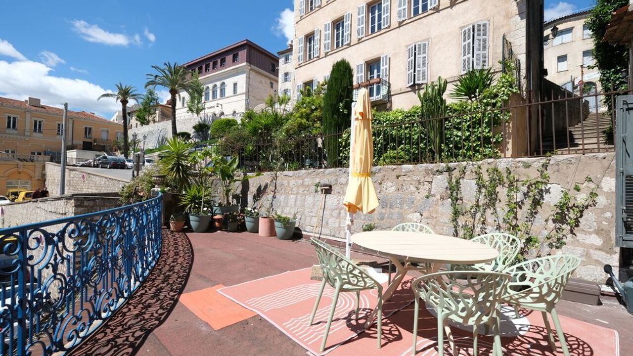 appartement 3 pièces 79 m2 à louer à Grasse (06130)