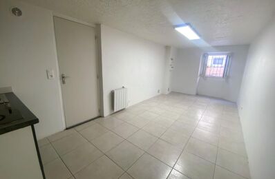 location appartement 420 € CC /mois à proximité de Fréjus (83600)