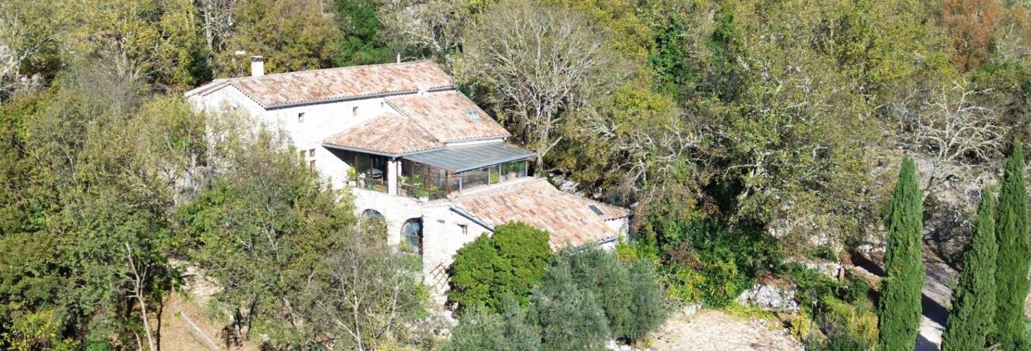 Maison 17 Pièces 519 m² à vendre à Les Vans (07140)