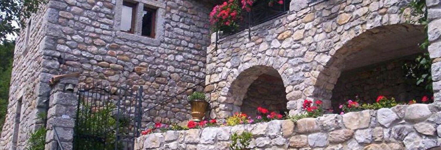 Maison 17 Pièces 519 m² à vendre à Les Vans (07140)