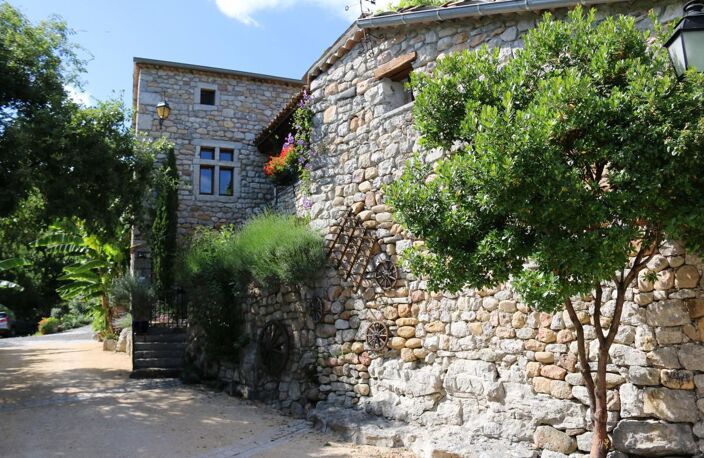 Ensemble immobilier maison + gites — photo 2
