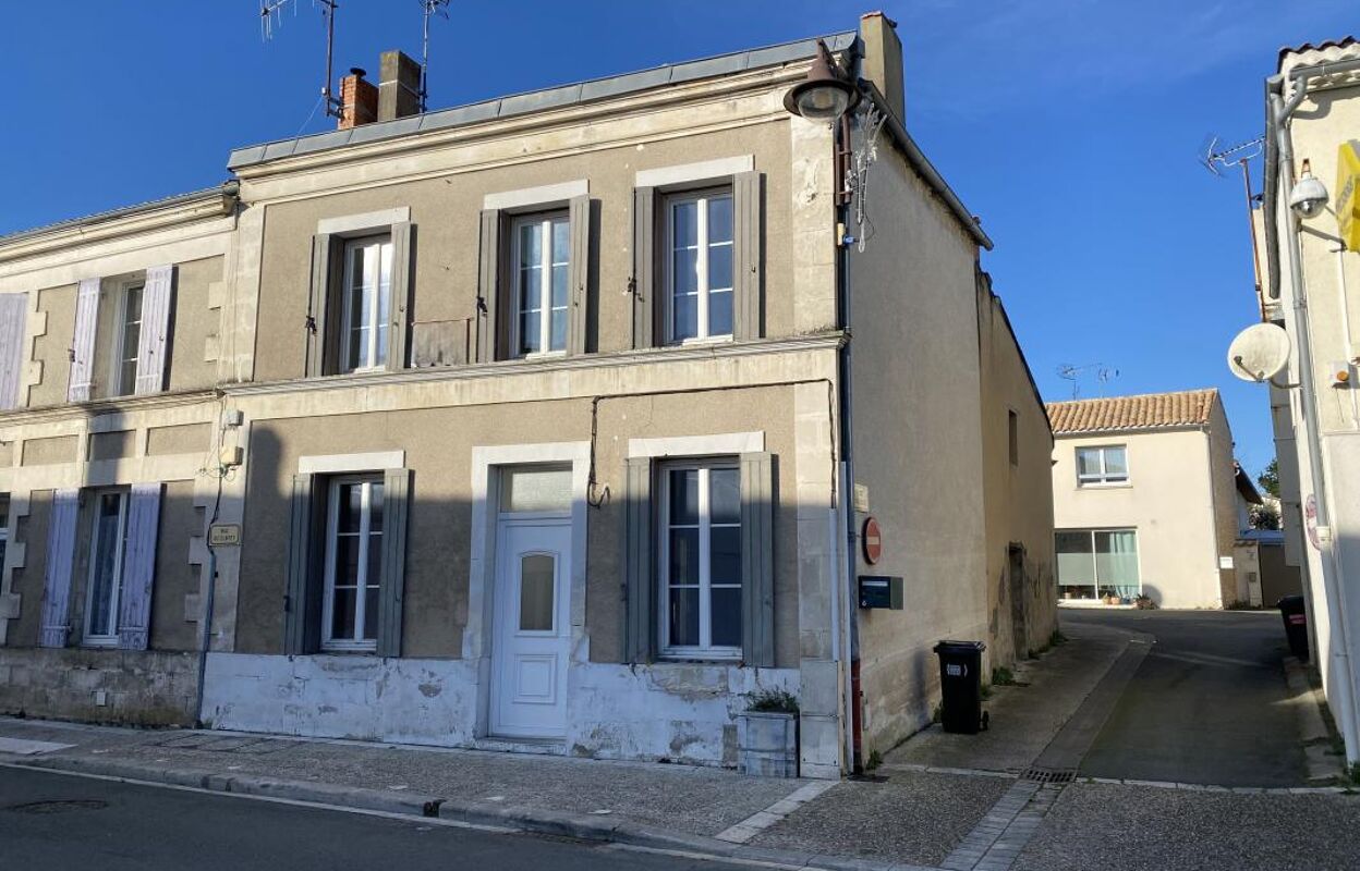 maison 3 pièces 75 m2 à vendre à Les Mathes (17570)