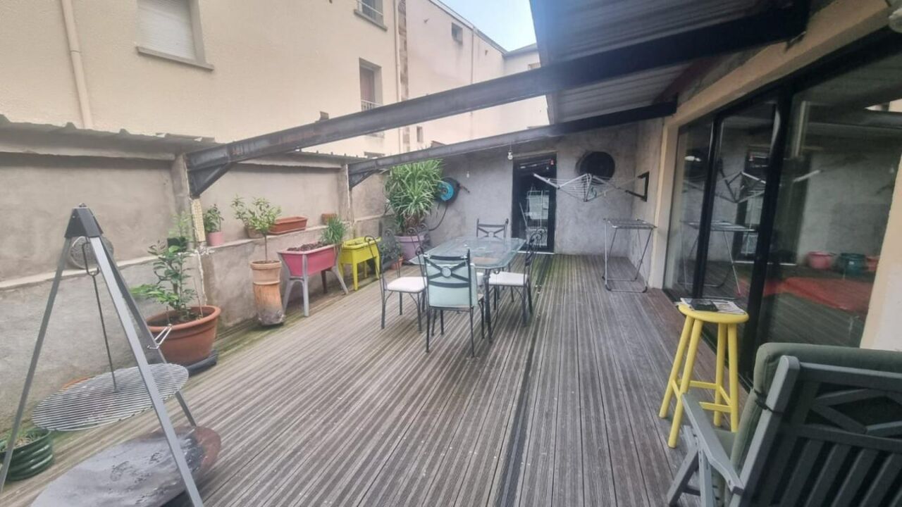 appartement 5 pièces 270 m2 à vendre à Le Chambon-Feugerolles (42500)